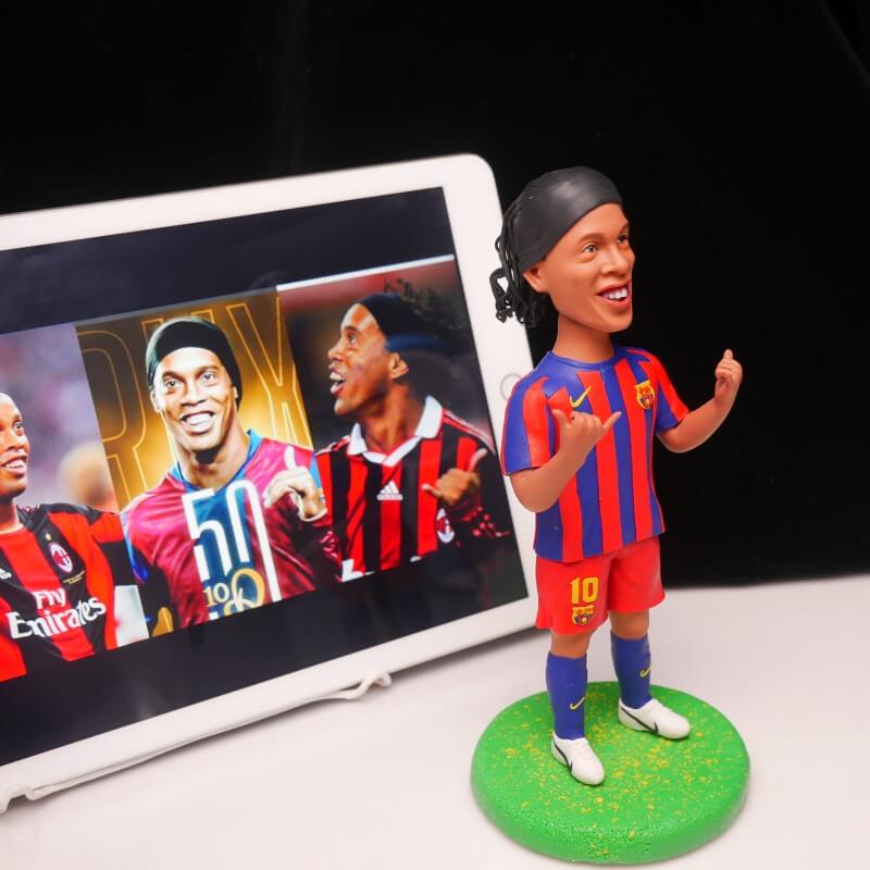 Ronaldinho Clay Sculpture